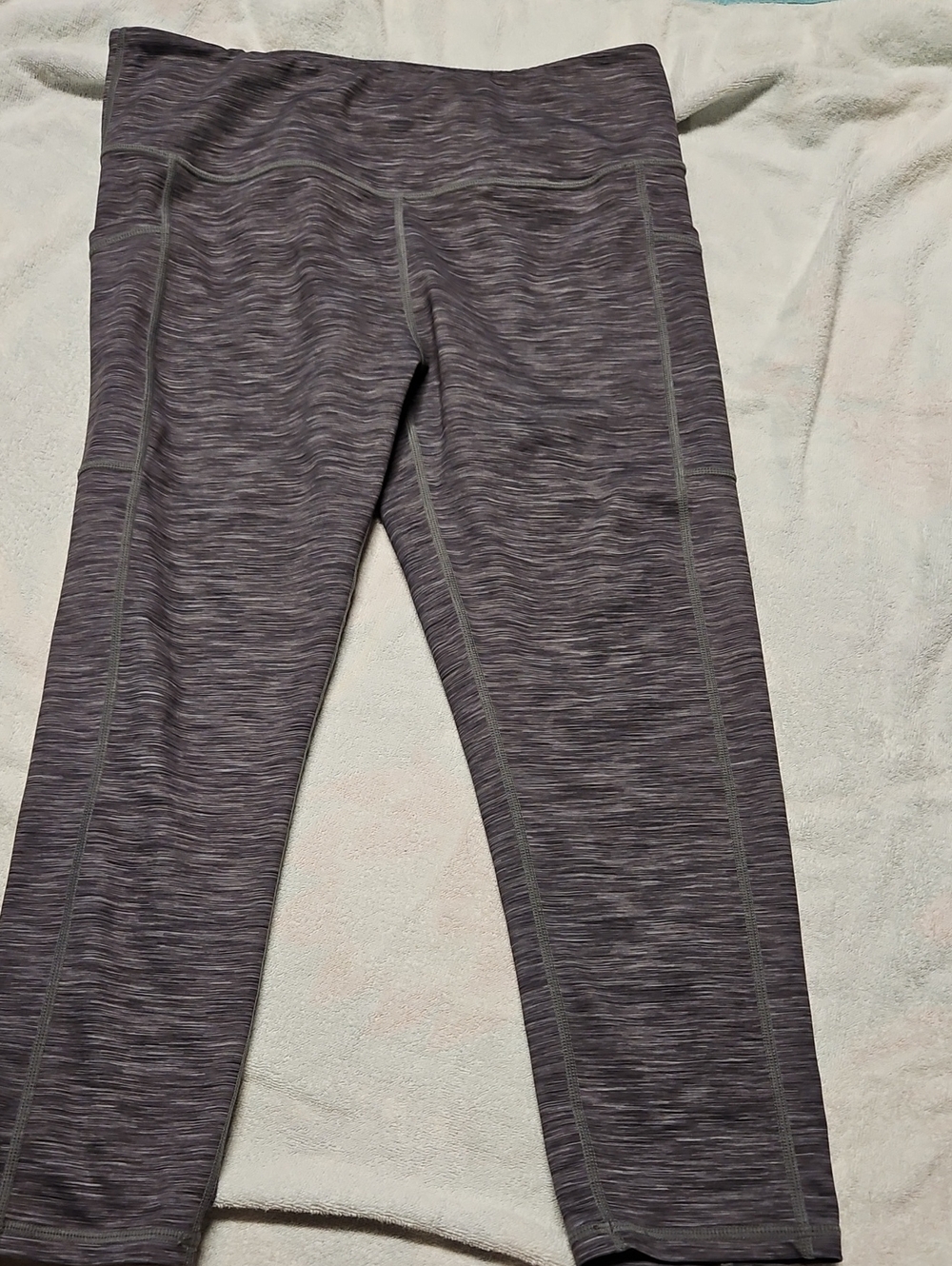 Constantly Varied Gear Heathered Charcoal Capri Leggings